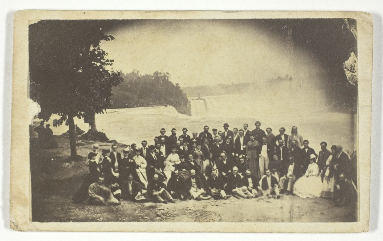 Bez tytułu (Grupa przy wodospadach Niagara) autorstwa Unknown