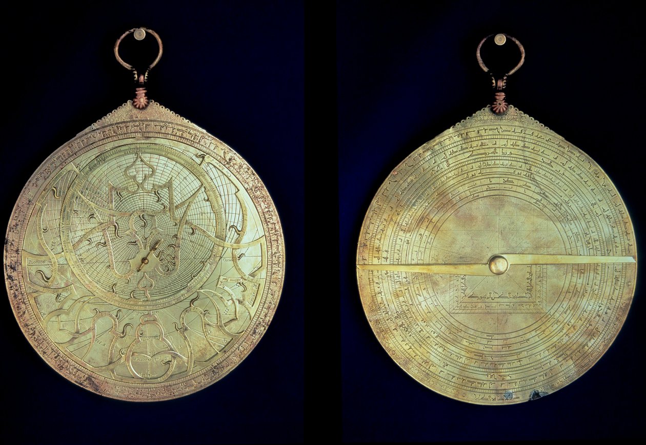 Astrolabium, astronomiczny przyrząd pomiarowy używany przez nawigatorów, z XV wieku. Prywatna kolekcja. autorstwa Unknown artist