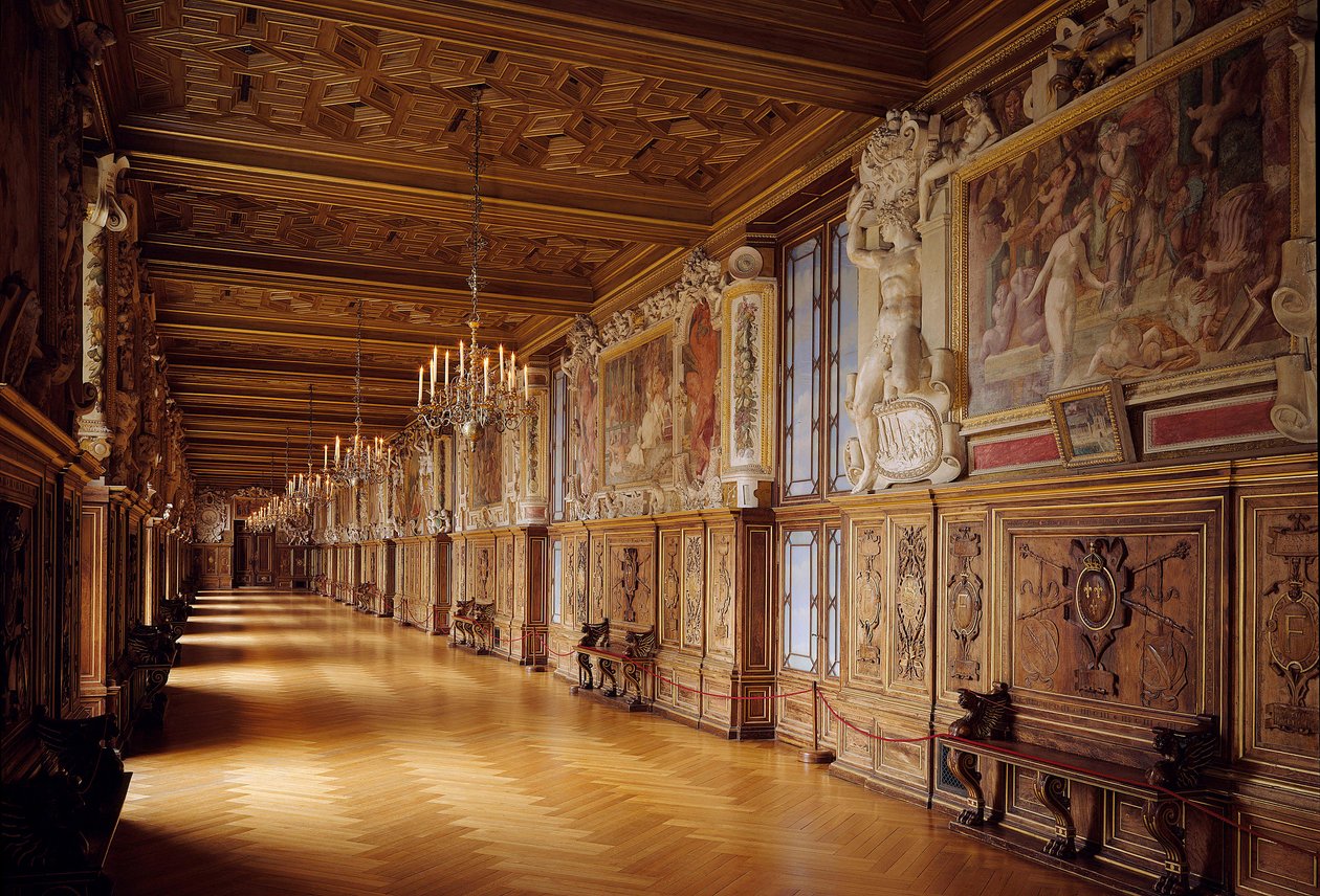 Galerie Francois I na zamku Fontainebleau: stolarka i malowidła ścienne wykonane w XVI wieku autorstwa Unknown artist