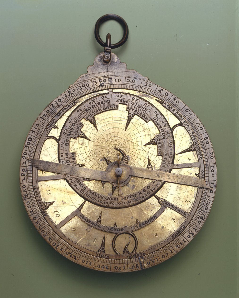 Astrolabium łacińskie używane we Włoszech i południowej Europie na początku XIV wieku. autorstwa Unknown artist