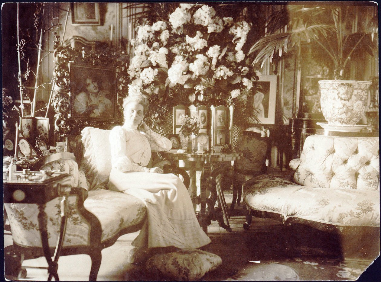 Księżniczka Zinaida Jusupowa w salonie rodzinnym pałacu Jusupowów w Petersburgu autorstwa Unknown Artist