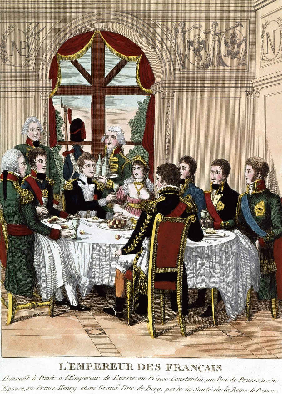 Cesarz Francji Napoleon I w Tilsit, przyjmując w Tilsit cesarza Rosji, księcia Konstantyna, króla pruskiego, jego żonę, księcia Henryka i wielkiego księcia Bert, wznosi toast za zdrowie królowej Prus. Grawerunek z początku XIX wieku autorstwa Unknown artist