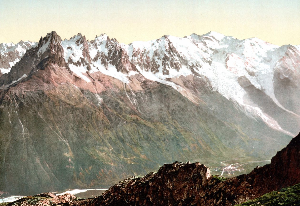 Widok na Mont Blanc: łańcuch Mont Blanc około 1890 r. autorstwa Unknown artist