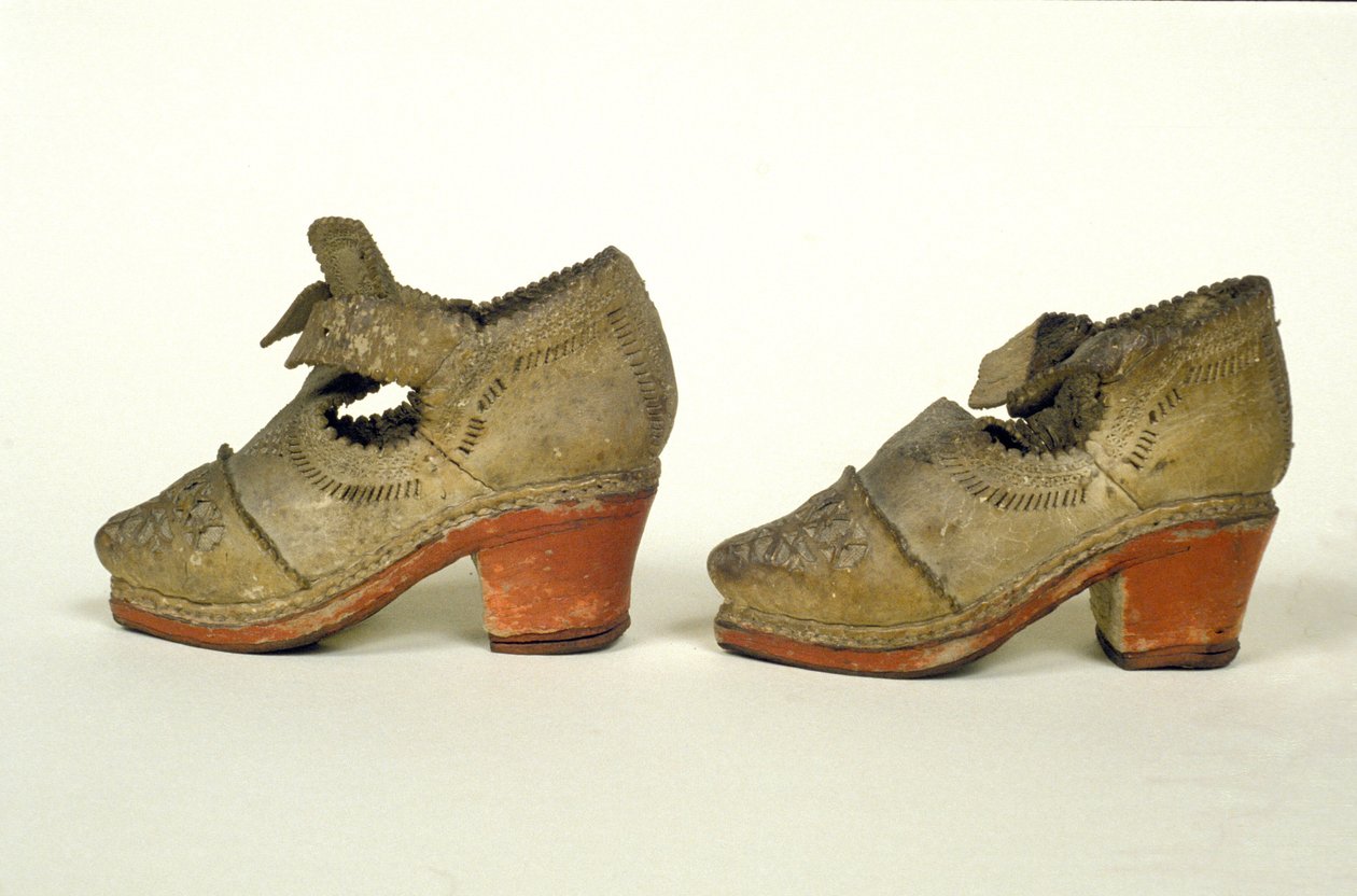 XVII-wieczny model buta na czerwonym obcasie, Museo del castello, Mediolan autorstwa Unknown artist