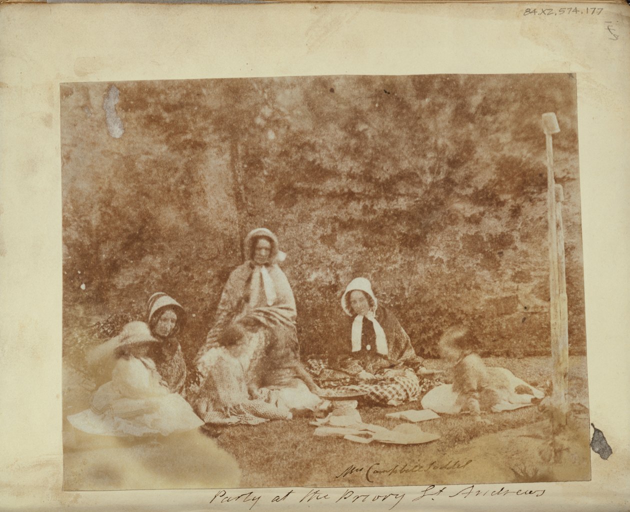 Grupa piknikowa. autorstwa Unknown artist