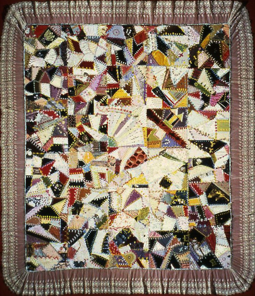 Narzuta na łóżko (Crazy Quilt) autorstwa Unknown artist