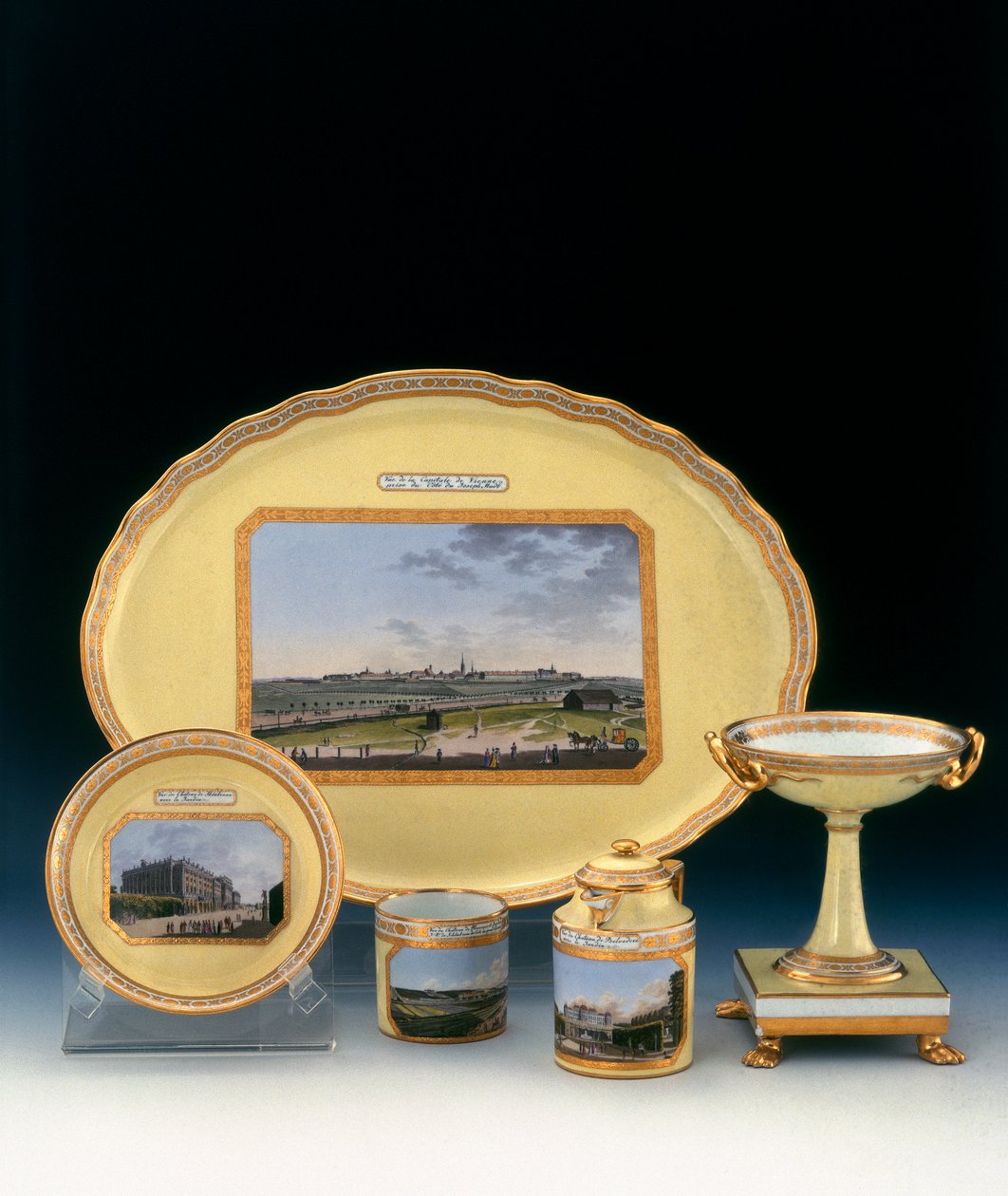Serwis deserowy, porcelana z Fabryki Dennelle autorstwa Unknown artist