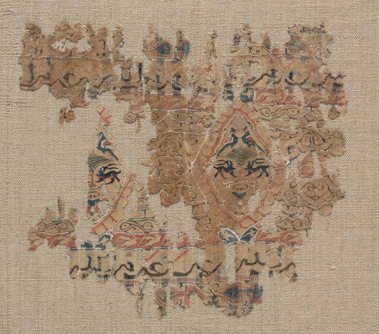 Fragment tkaniny w stylu Tiraz autorstwa Unknown artist