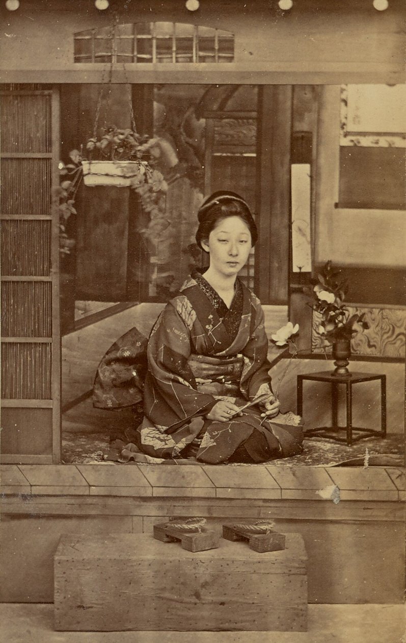 [Klęcząca Japonka] autorstwa Unknown artist