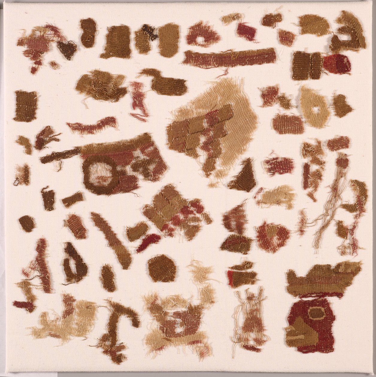 Luźne fragmenty tekstyliów autorstwa Unknown artist