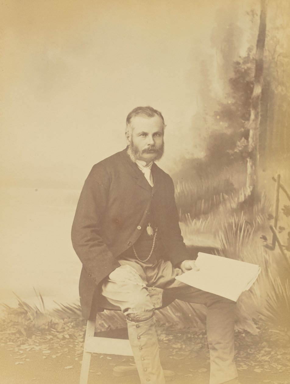 [Portret kaukaskiego mężczyzny]. autorstwa Unknown artist