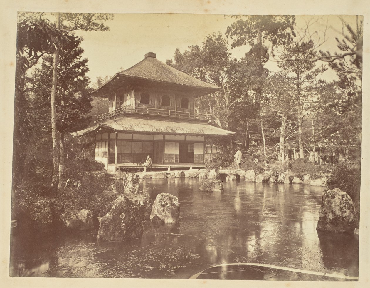 [Srebrny Pawilon w świątyni Jion-ji]. autorstwa Unknown artist