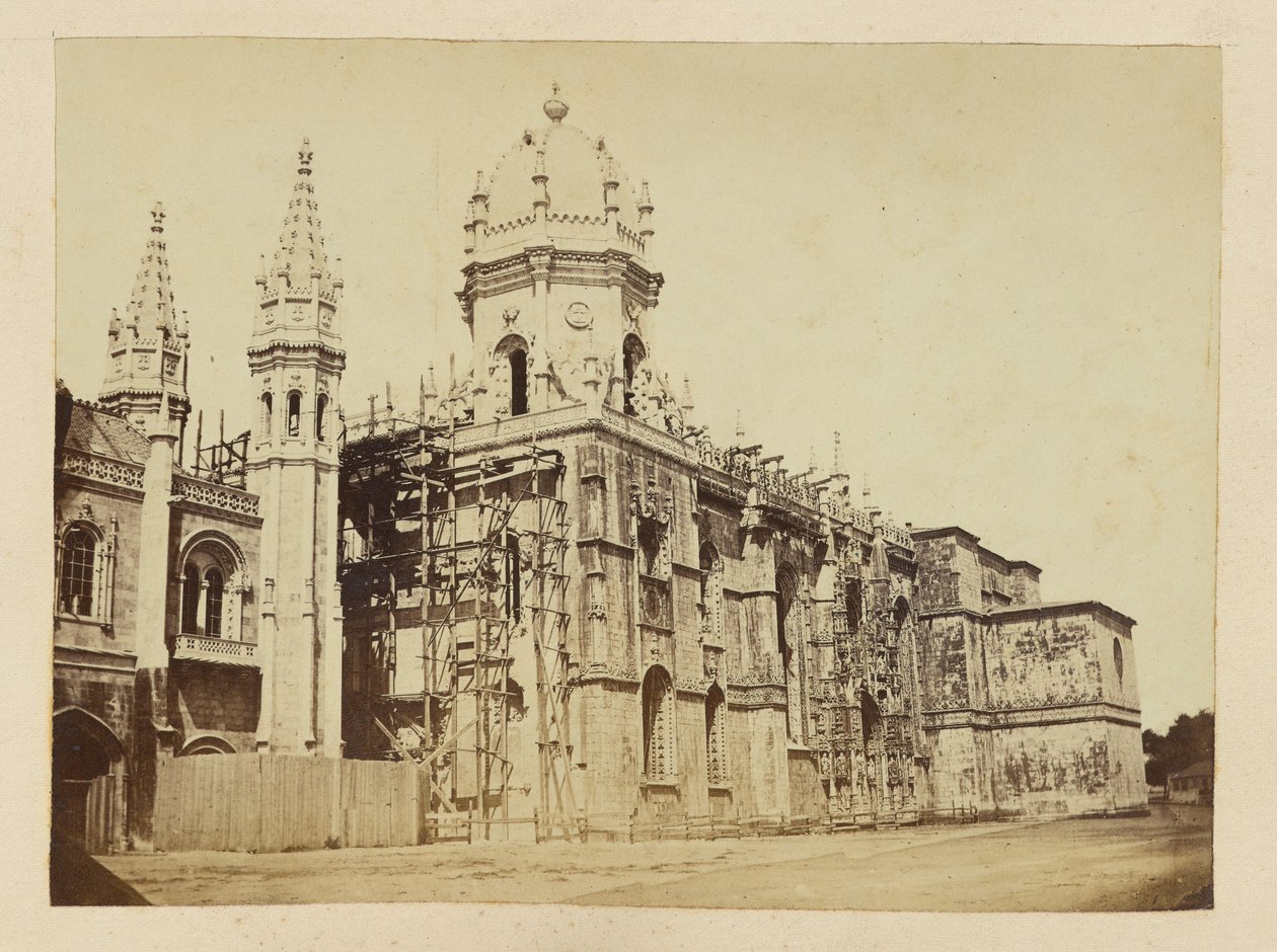 [Widok na klasztor Jerónimos, Belém, Portugalia]. autorstwa Unknown artist