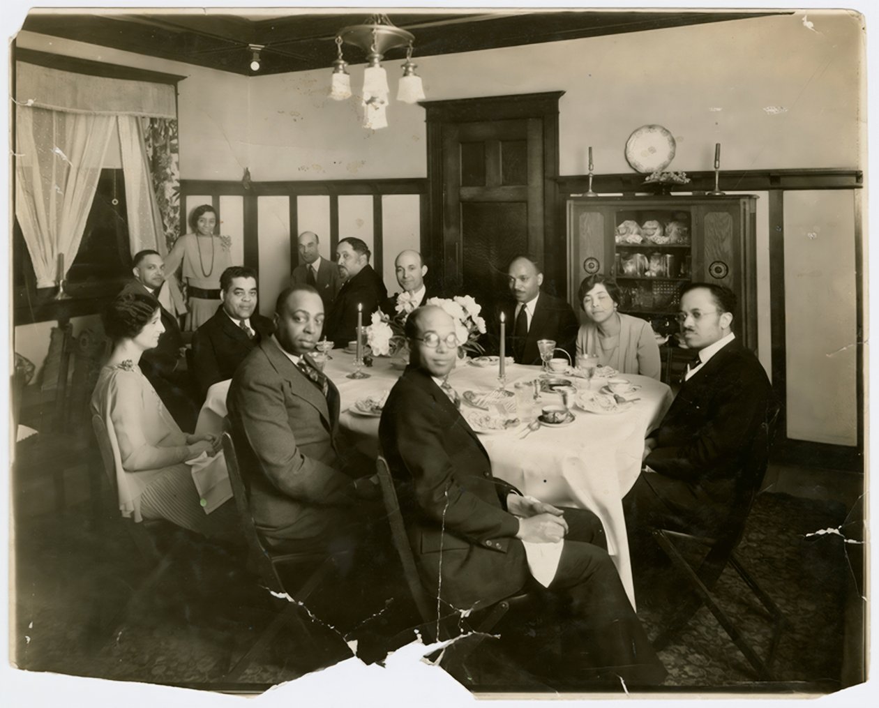 Arthur Schomburg i William Edouard Scott z innymi osobami autorstwa Unknown photographer