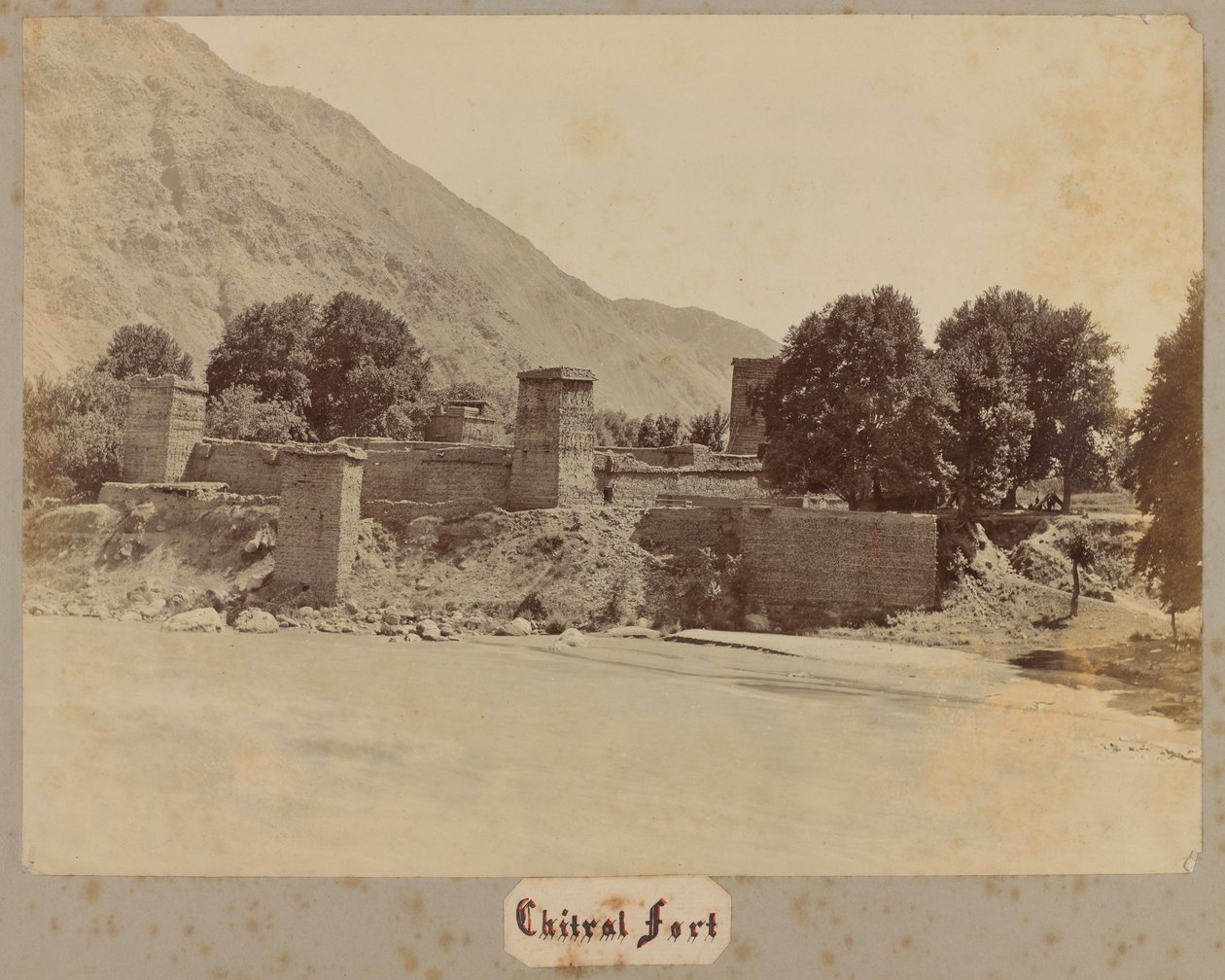 Fort Chitral, 1895 autorstwa Unknown