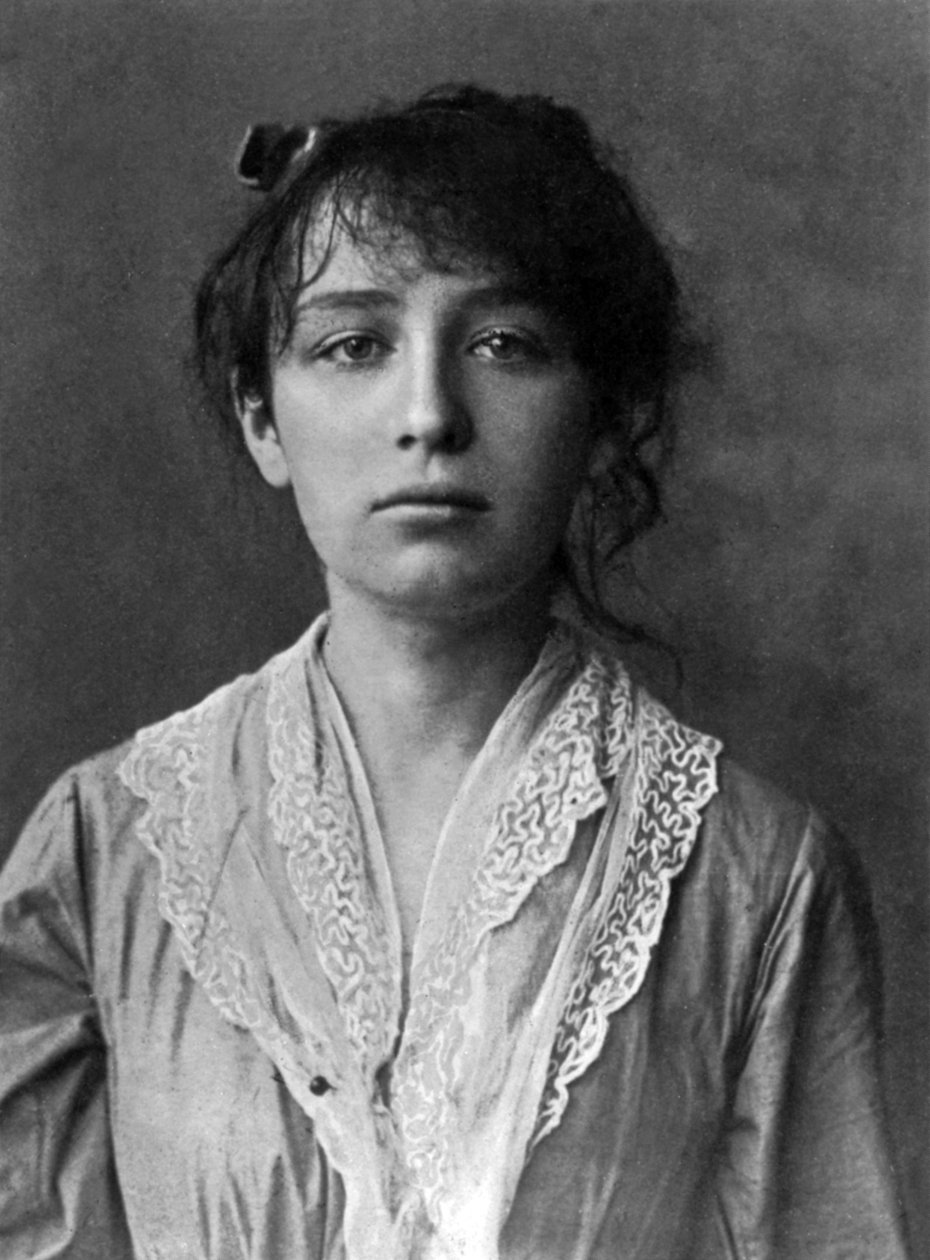 Francuski rzeźbiarz Camille Claudel (1864-1943) tutaj w 1884 roku autorstwa Unknown photographer