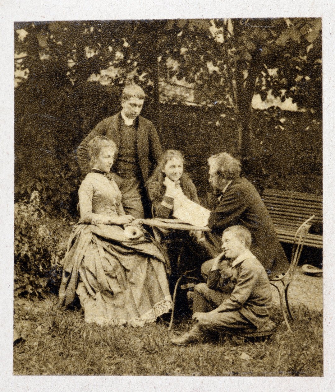Gustave Eiffel z rodziną. Fotografia 1882 autorstwa Unknown photographer