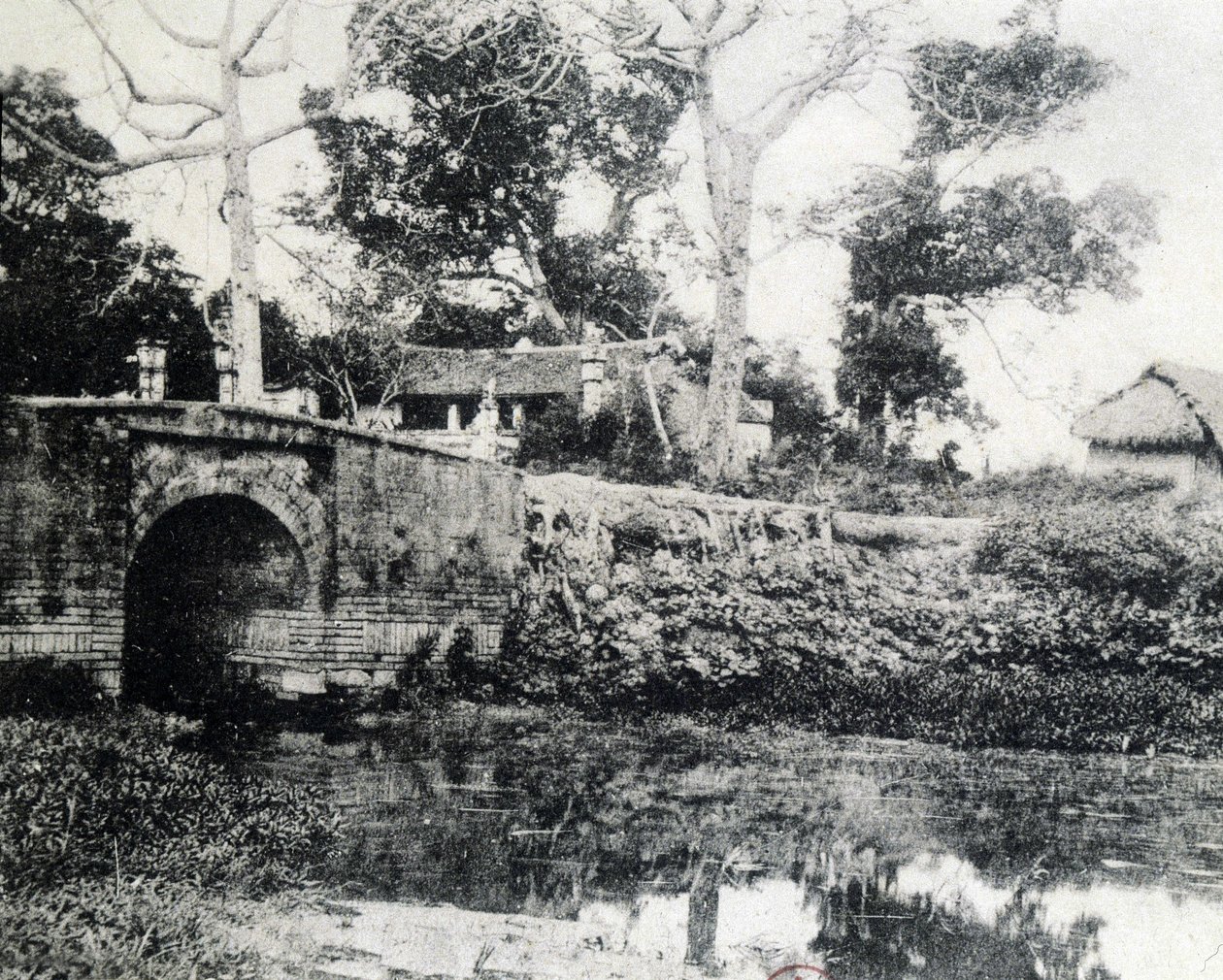 Hanoi, papierowy most w 1883 roku. autorstwa Unknown photographer