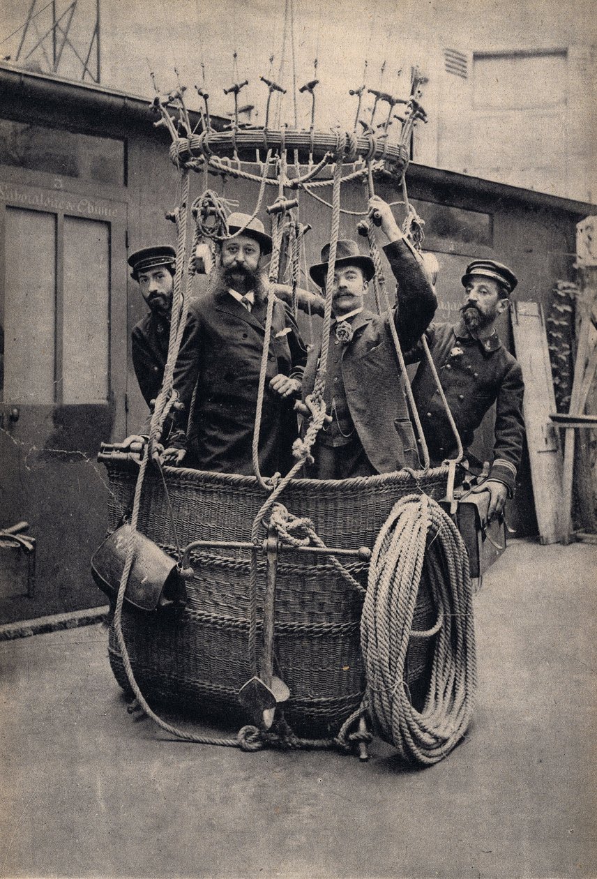 Inscenizacja fotograficzna z balonem na ogrzane powietrze. Fotografia, koniec XIX wieku, Paryż. Dz. Selva. autorstwa Unknown photographer