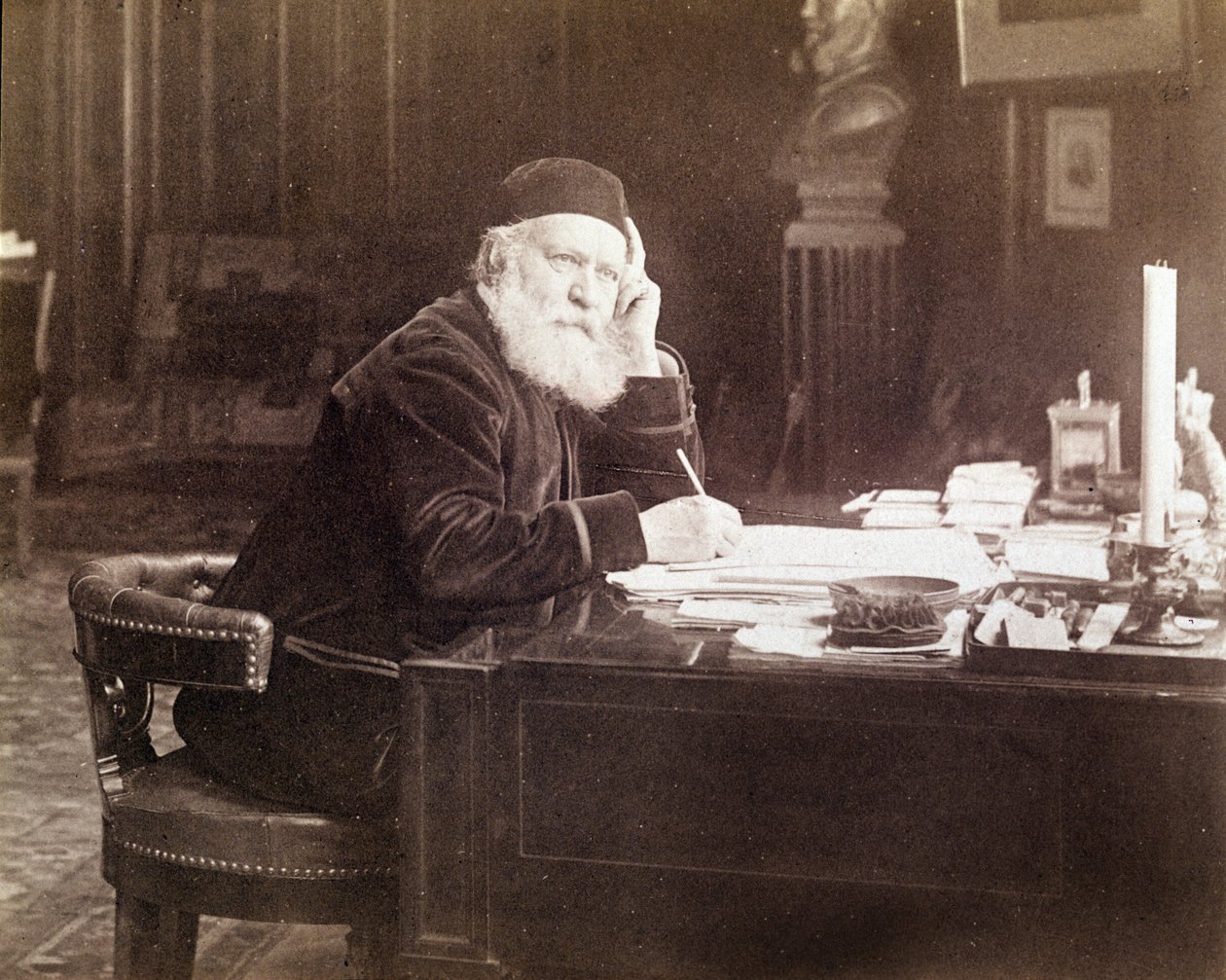 Portret Charlesa Gounoda (1818 - 1893), kompozytora francuskiego. autorstwa Unknown photographer