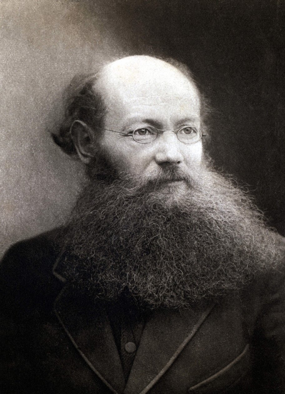 Portret księcia Piotra (Piotra) Aleksiejewicza Kropotkina (1842-1921), rosyjskiego rewolucjonisty i anarchisty. autorstwa Unknown photographer
