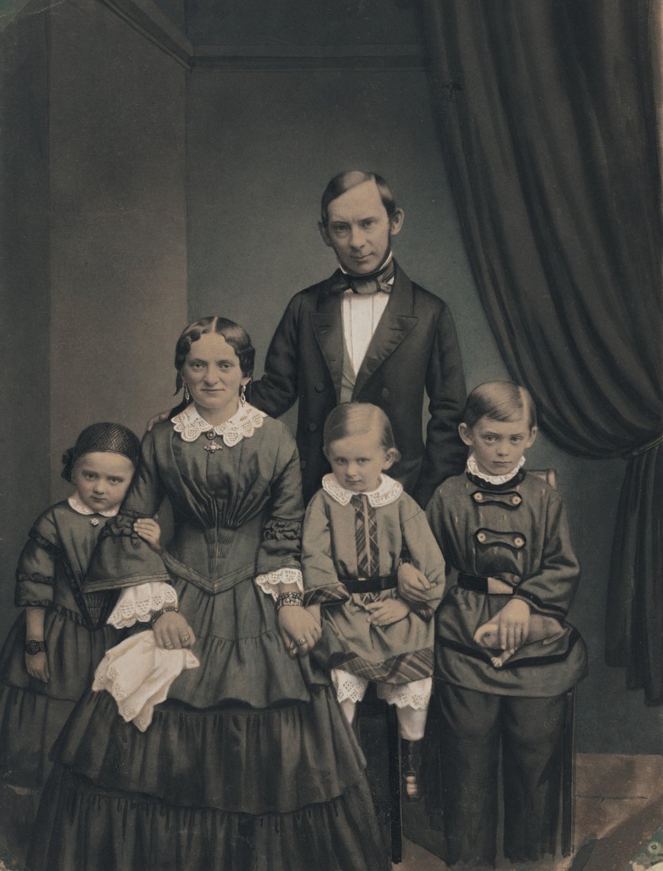 Portret rodziny, lata pięćdziesiąte XIX wieku (zdjęcie) autorstwa Unknown photographer