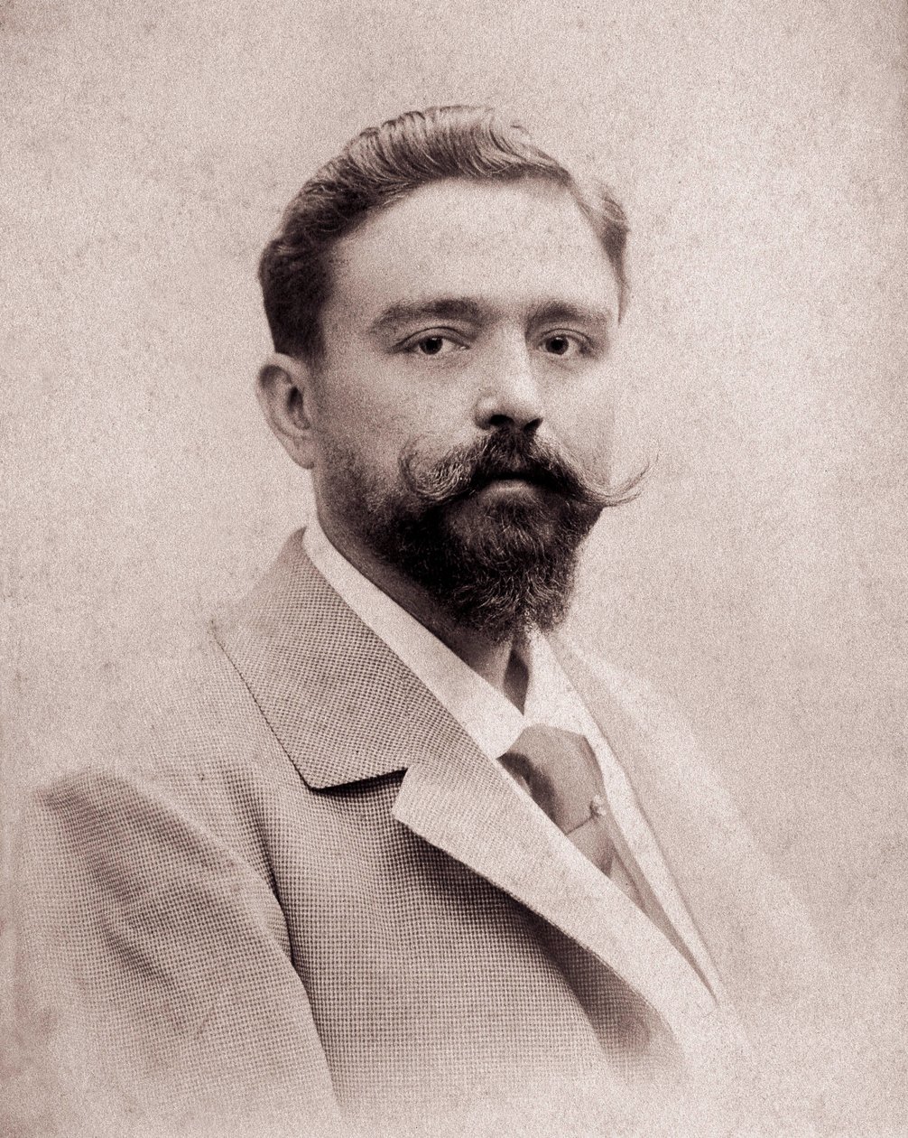 Portret kompozytora i pianisty Isaaca Albeniza (1860-1909) w wieku 35 lat. Zdjęcie z 1895 r. Madryt. Fundacja Albeniza. autorstwa Unknown photographer