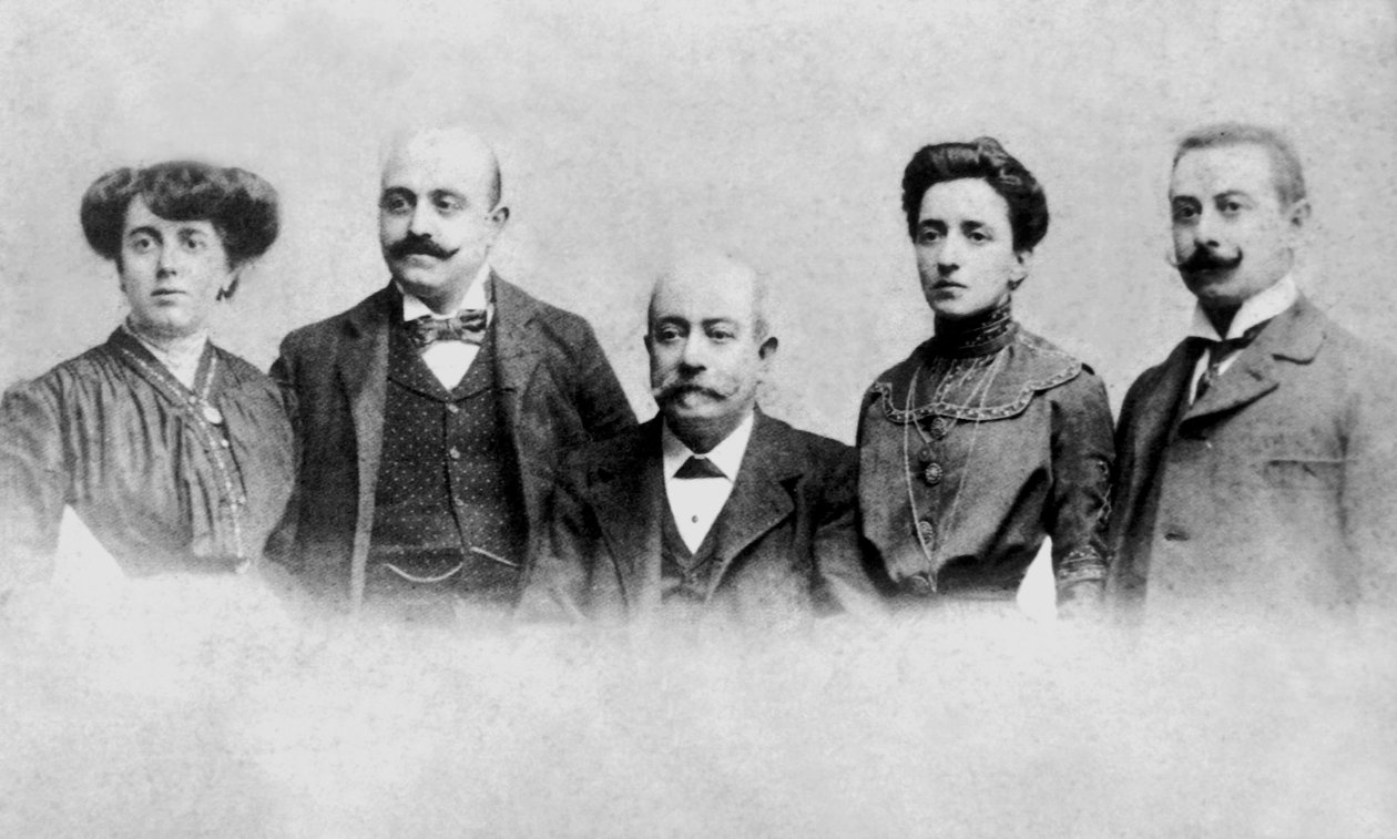Portret rodziny Fino autorstwa Unknown photographer