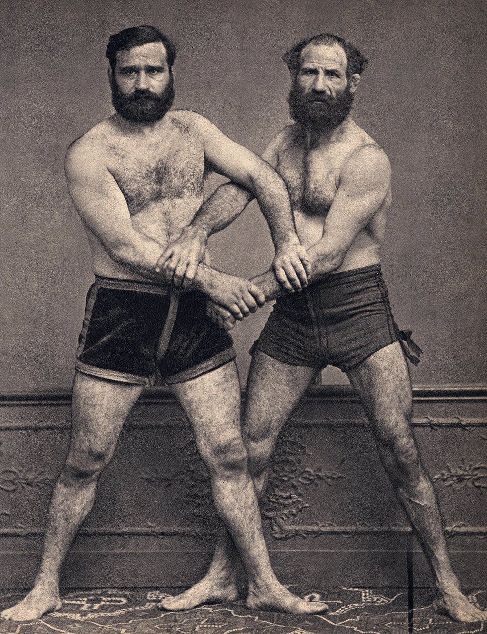 Portret braci Marseille w zapaśniku. Fotografia, koniec XIX wieku, Paryż. Dz. Selva. autorstwa Unknown photographer