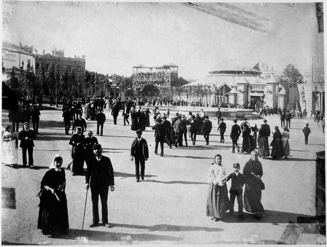 Widok na Plaza Catalunya w Barcelonie, koniec XIX wieku autorstwa Unknown photographer