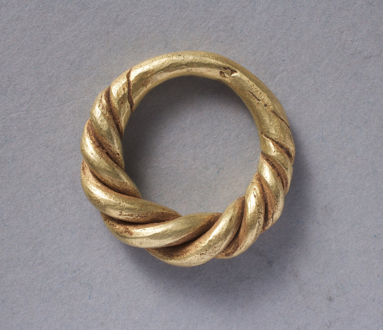 Pierścionek (złoty) (patrz również 325691) autorstwa Viking
