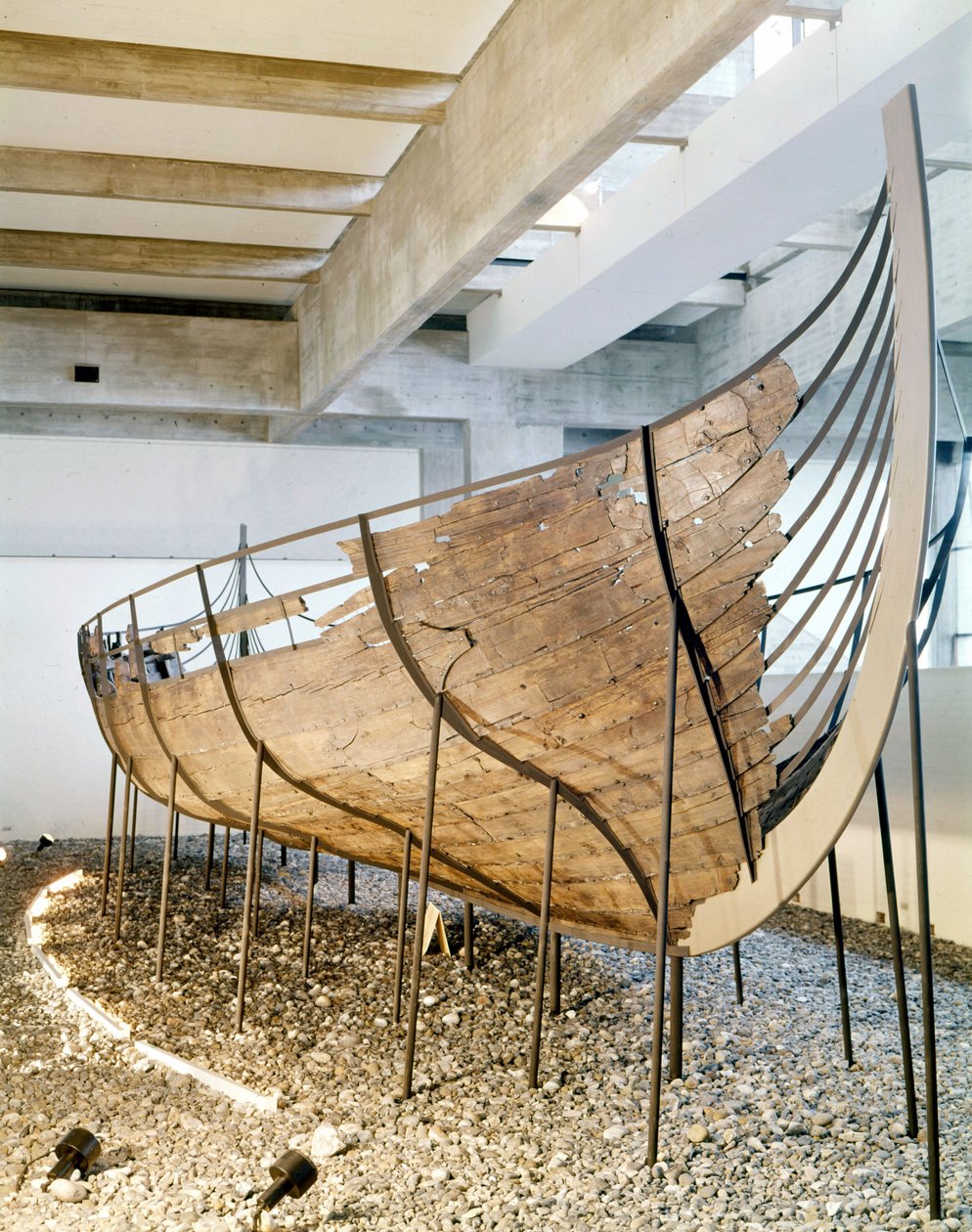 Oceaniczny statek towarowy z Sognefjord, zachodnia Norwegia, ok. 1030 (sosna, dąb i lipa) autorstwa Viking