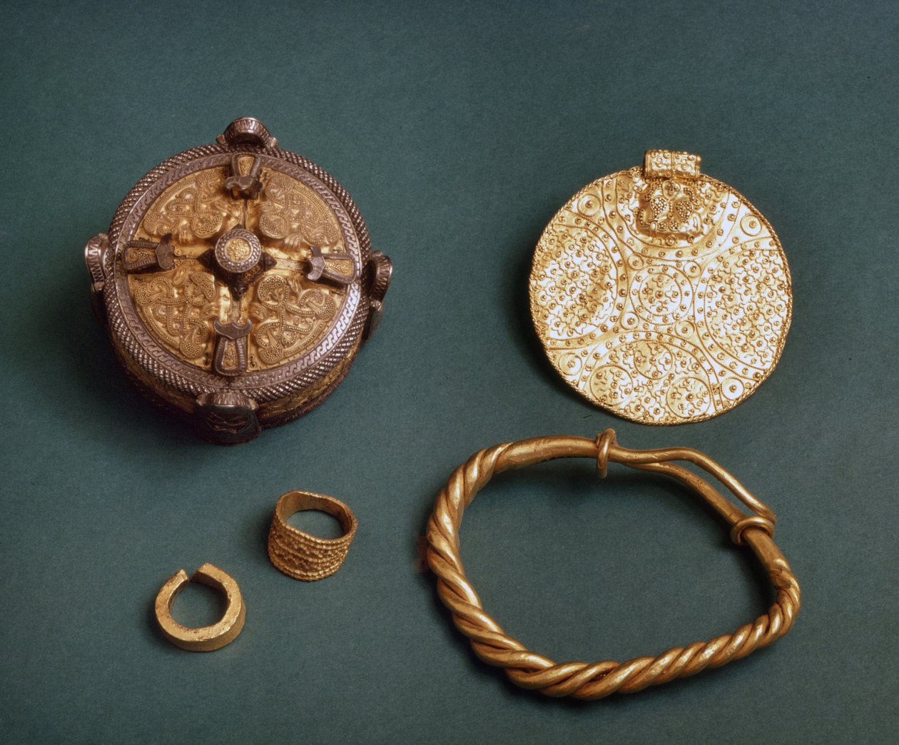 Biżuteria wikingów z Gotlandii w Szwecji. X wiek. Sztokholm, Historiska Museet autorstwa Viking