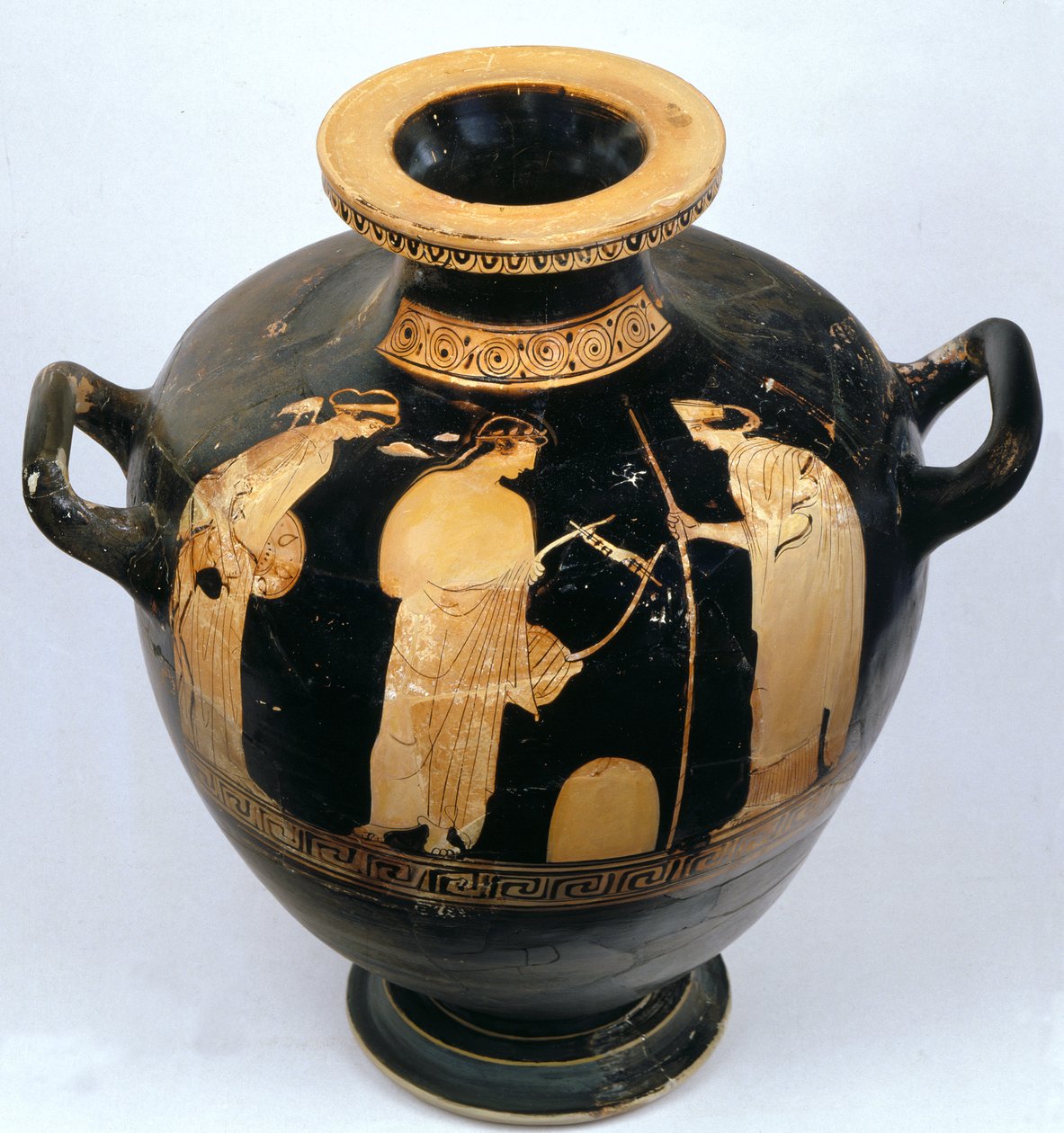 Czerwonofigurowe hydria strychowe z Artemidą, Apollo i Leto, 460-450 p.n.e. (glina) autorstwa Villa Giulia Painter attr. to Villa Giulia Painter attr. to