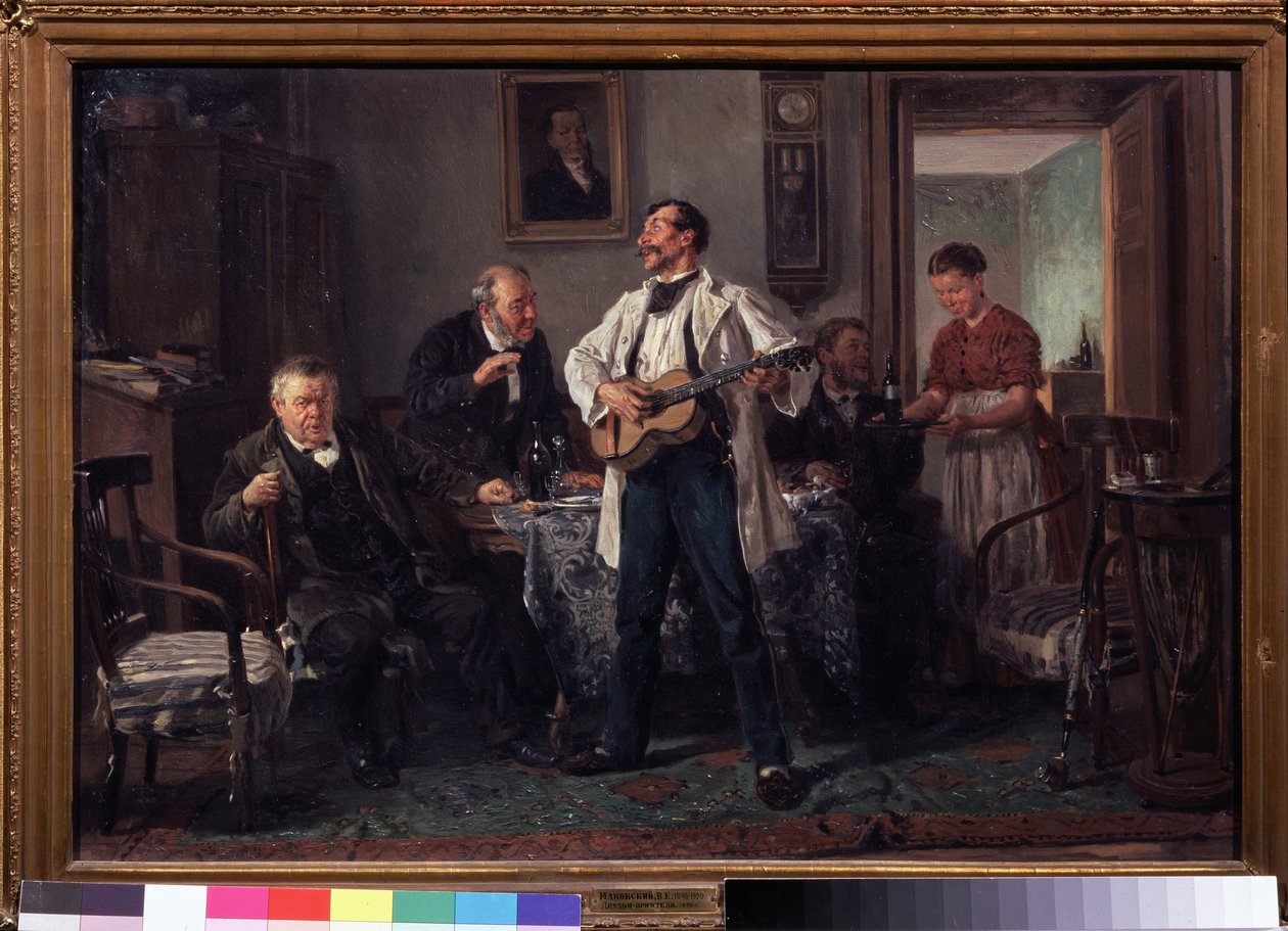 Kumple. Zgromadzeni wokół stołu w salonie słuchają gitarzysty, który śpiewa, podczas gdy kobieta przynosi im nową butelkę wina. Obraz Władimira Jegorowicza Makowskiego (Makovsky, Makovskij) (1846-1920), olej na t autorstwa Vladimir Egorovic Makovsky