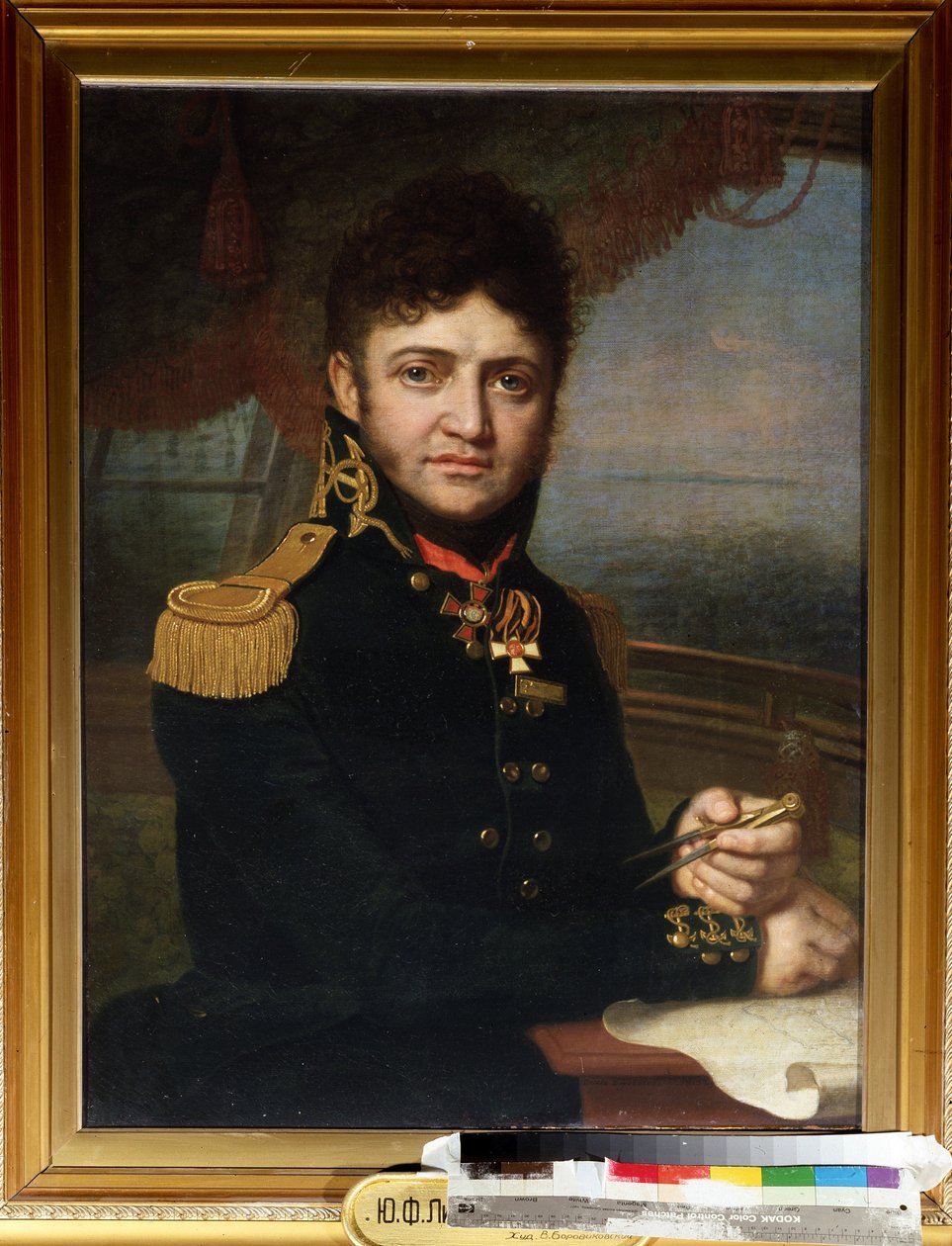 „Portrait du navigationur et officier Yuri Lisyansky (Lisiansky ou Lisianski) (1773-1837)”” Peinture de Vladimir Borovikovsky (Borovikovski) (1757-1825) 1810 Państwowe Centralne Muzeum Marynarki Wojennej w Saint Petersbourg autorstwa Vladimir Lukich Borovikovsky