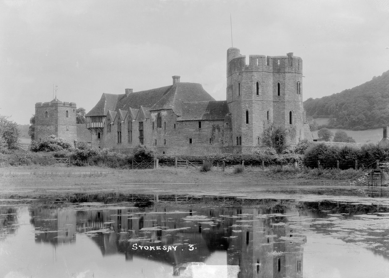 Zamek Stokesay, Shropshire, ok. 1930 autorstwa WA Call