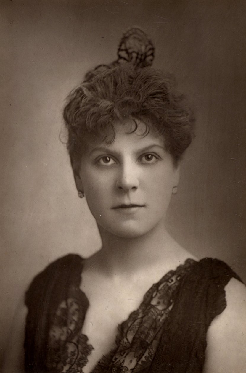„Jessie Millward (pani John Glendinning) angielska aktorka. Członek zespołu teatralnego Henry