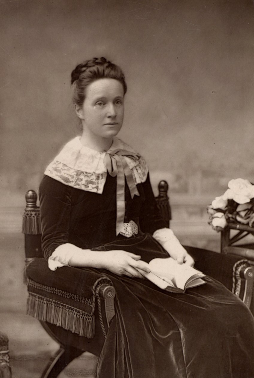 „Milicent Fawcett (ur. Garrett – 1947–1929) angielska feministka, przez 50 lat liderka ruchu na rzecz praw wyborczych kobiet. Siostra pionierki-lekarki Elizabeth Garrett Anderson; żona Henry