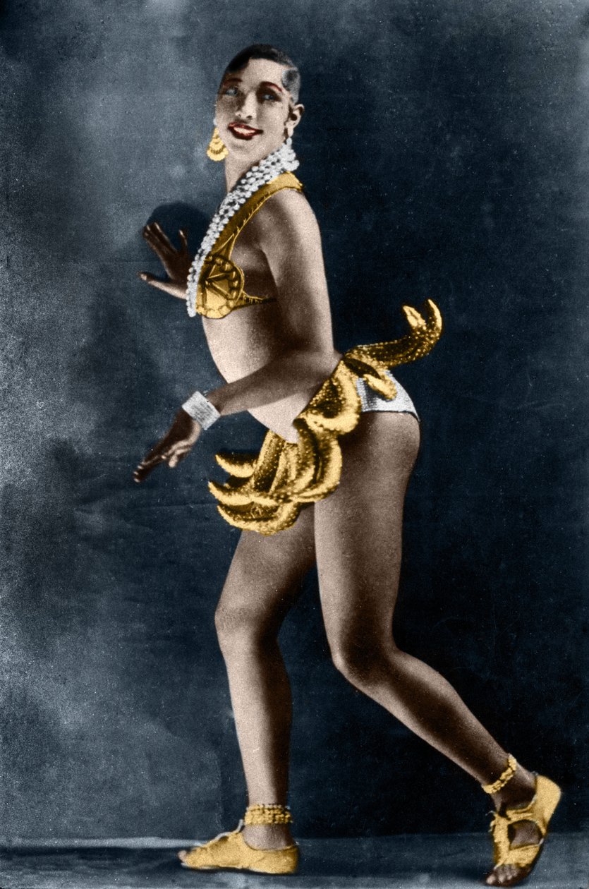 Josephine Baker (1906-1975) w 1925 roku w „Revue Negre” w Theatre des Champs-Elysees (Pola Elizejskie), z pasem bananowym. Fot. Lucien Walery (1863-1935). autorstwa Walery