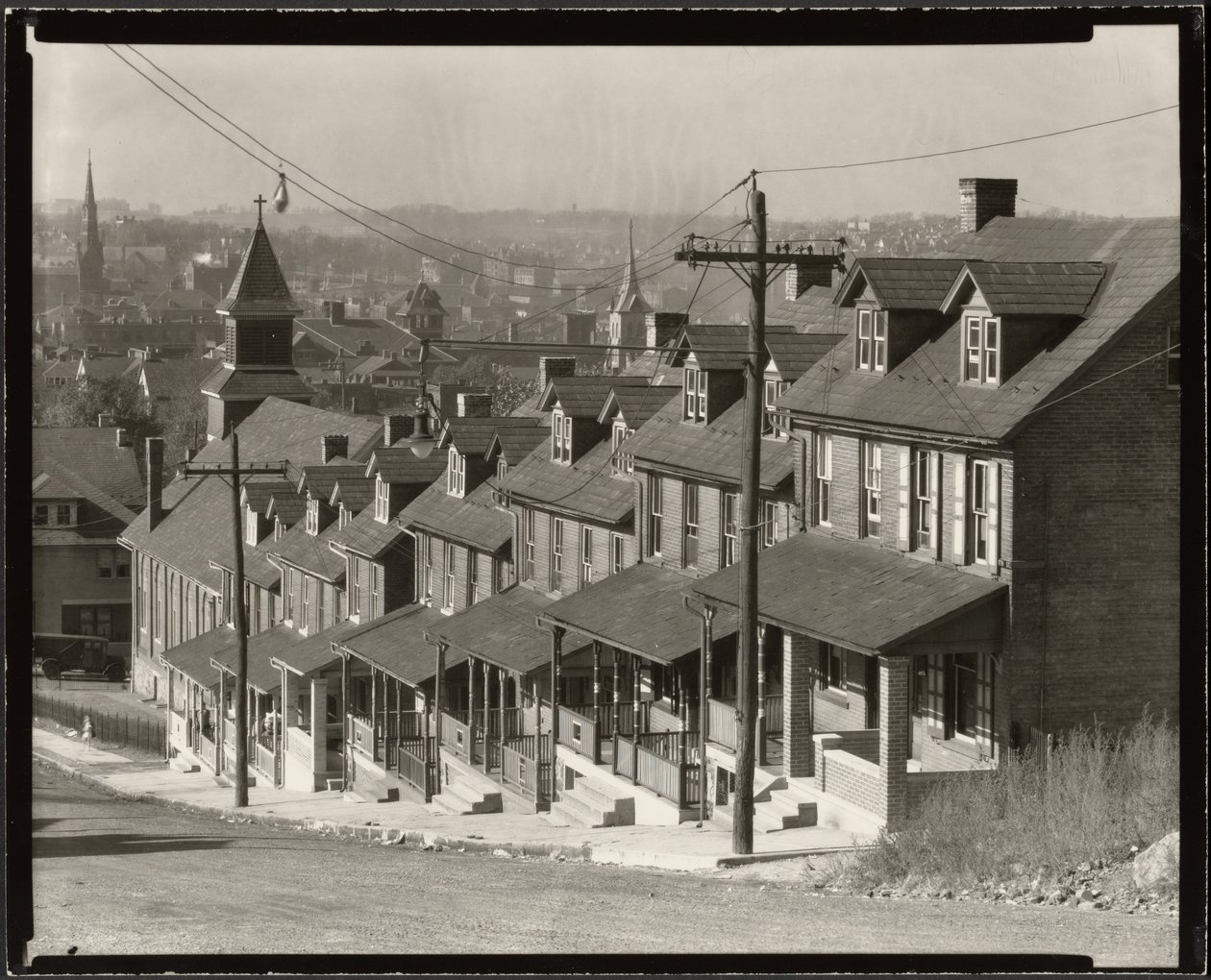 Domy dwurodzinne w Betlejem, Pensylwania autorstwa Walker Evans