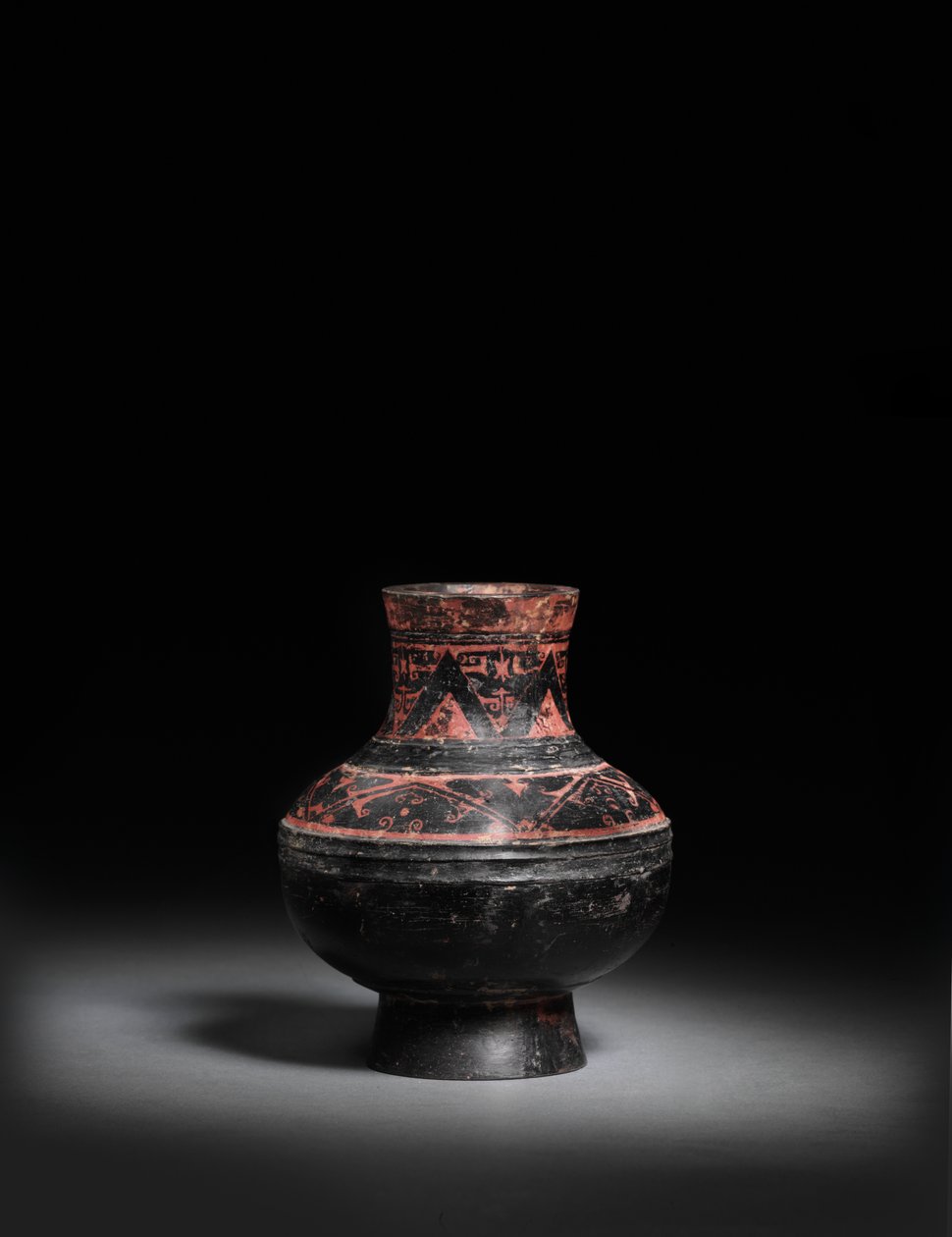 Mały pomalowany na czerwono czarny-lakierowany czarny dzbanek ceramiczny, Hu, 476-221 pne autorstwa Warring States period Chinese School