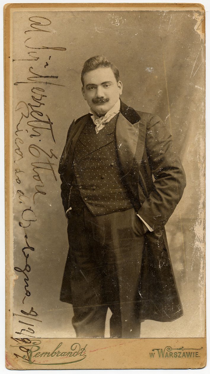 Portret śpiewaka operowego Enrico Caruso 1873-1921, 1900. autorstwa Warsaw. Photo studio Rembrandt
