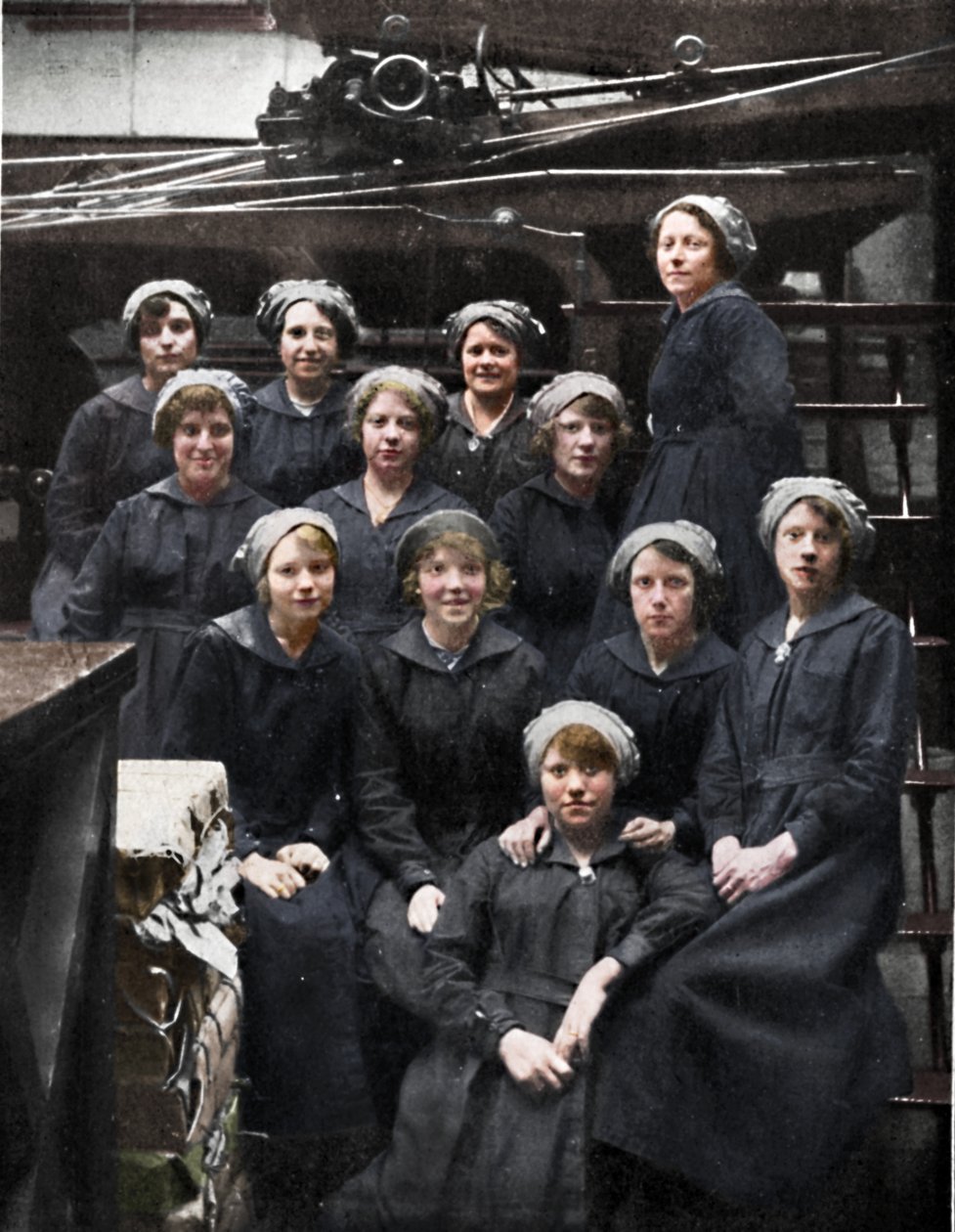 Dopóki chłopcy nie wrócą do domu, 1917 autorstwa Watson and Viney Hazell