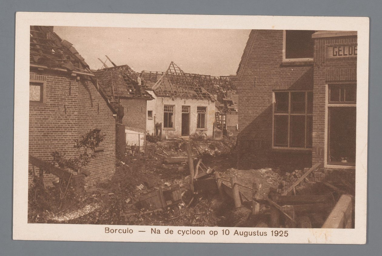 Borculo – Po cyklonie 10 sierpnia 1925 r. autorstwa Weenenk and Snel