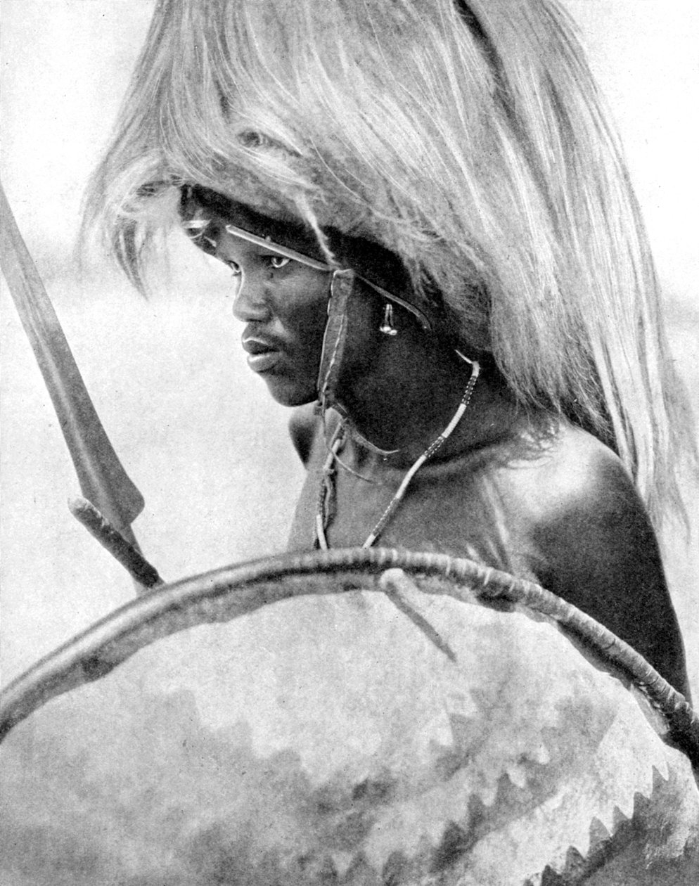 Wojownik Masajów, Afryka, 1936. autorstwa Wide World Photos