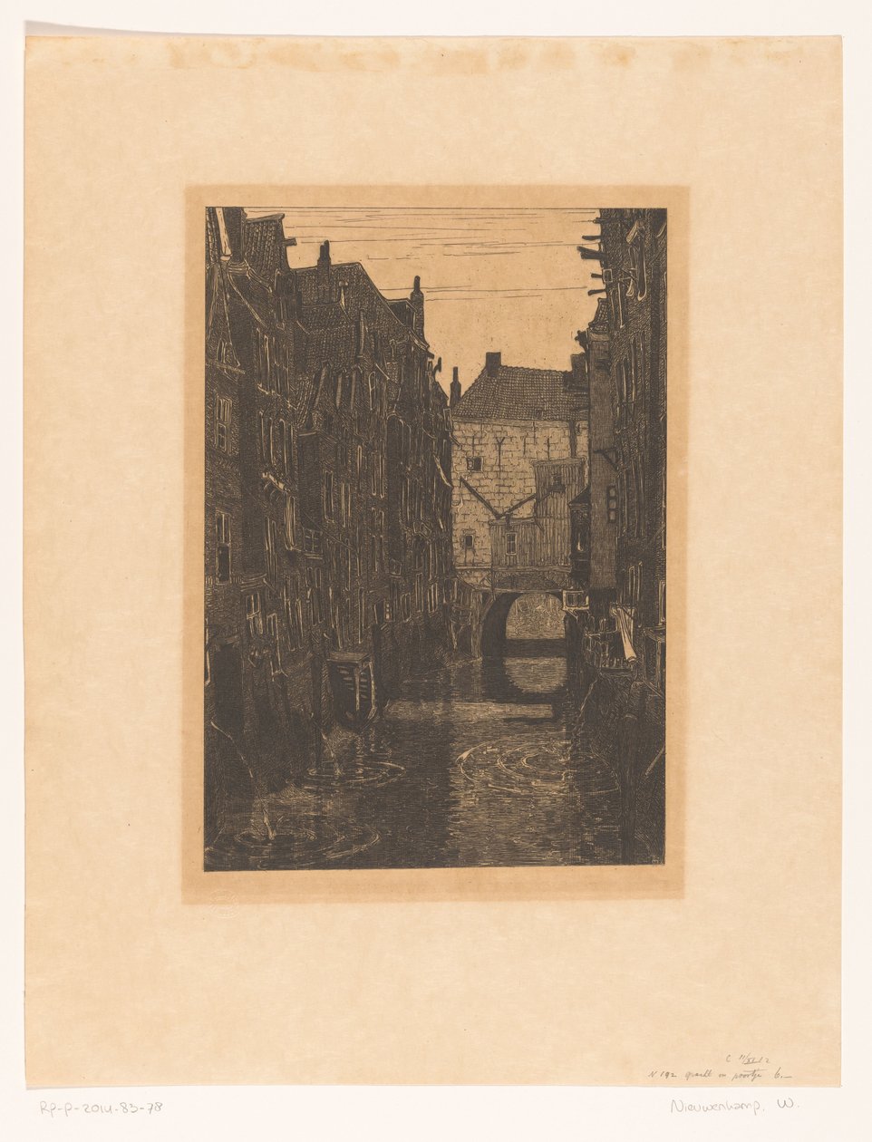 Domy przy Voorstraatshaven w Dordrecht Kanał w Dordrecht (tytuł oryginalny) Dordrecht, sześć akwafort W.O.J. Nieuwenkamp i J.M. Degrees of Roggen (oryginalny tytuł serii) autorstwa Wijnand Otto Jan Nieuwenkamp