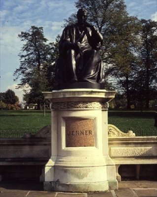 Posąg dr Edwarda Jennera (brąz) autorstwa William Calder Marshall