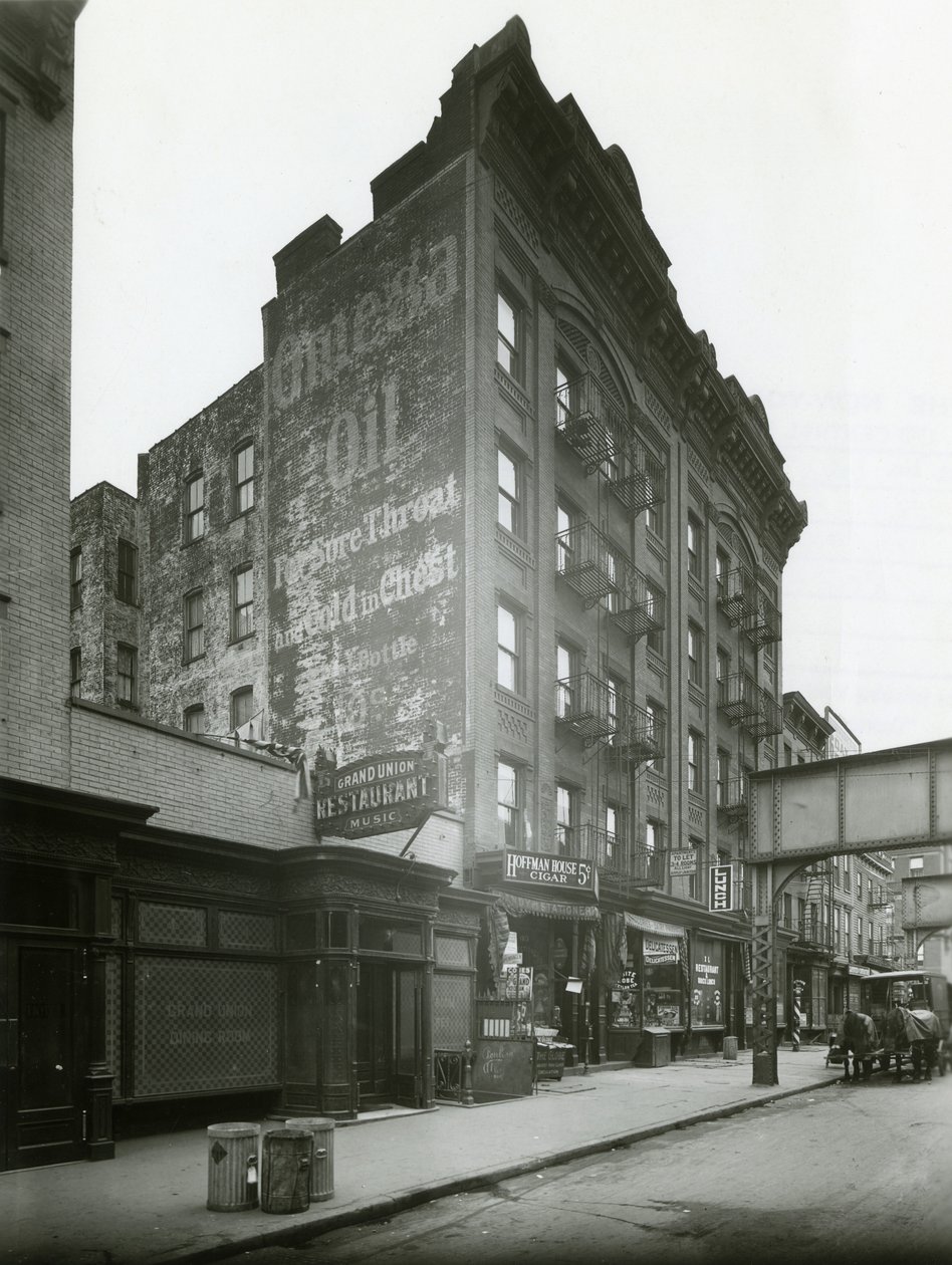 1807-1813 Park Avenue, 124-125th Streets, 1915 autorstwa William Davis Hassler