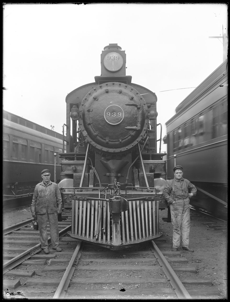 Lokomotywa Erie Railroad, czołowa, ok. 1911-12 autorstwa William Davis Hassler